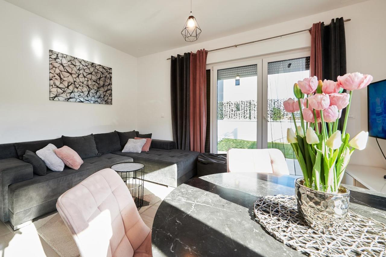 Twins Apartament *